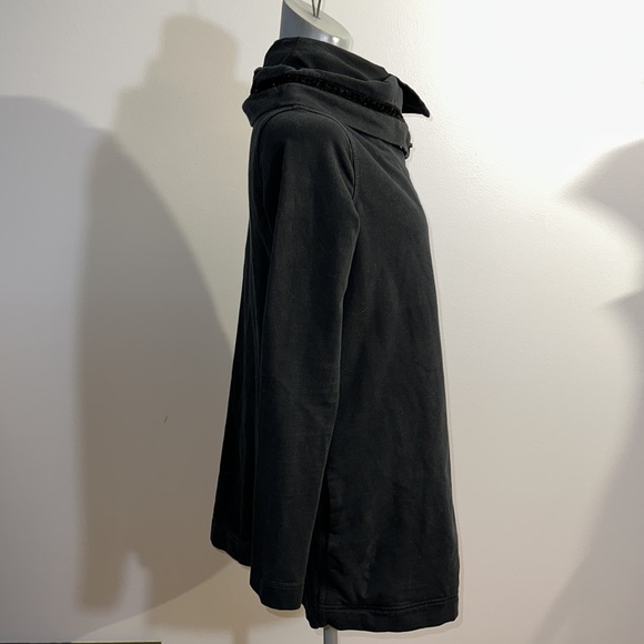 Lululemon Savasana Wrap - Picture 4 of 15